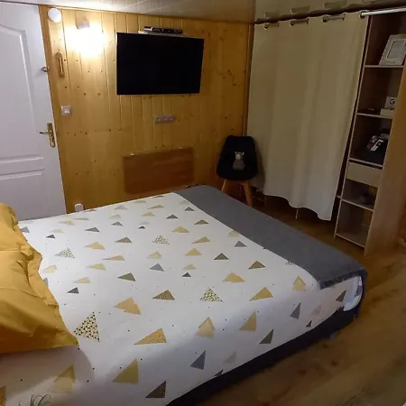 Bed & Breakfast D'hote Chez Nathalie & Roland *