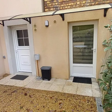 D'hote Chez Nathalie & Roland Bed & Breakfast *