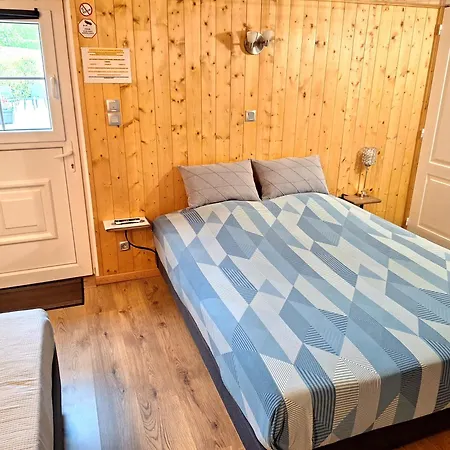 Bed and breakfast D'hote Chez Nathalie & Roland Massiac