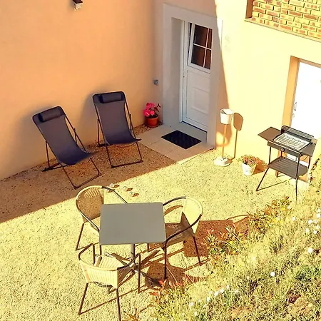D'hote Chez Nathalie & Roland Bed and breakfast 3*